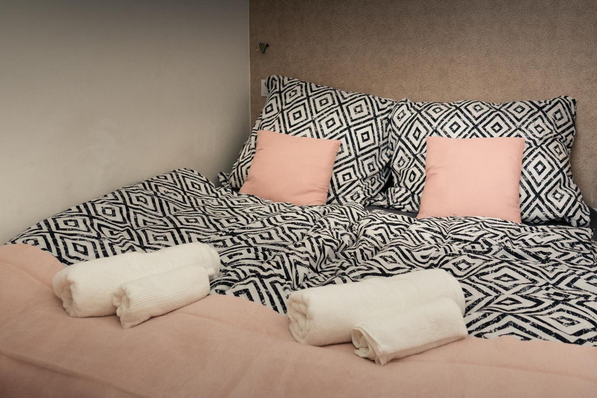 Premium Apartment By The Danube With Ac Budapesta Exterior foto